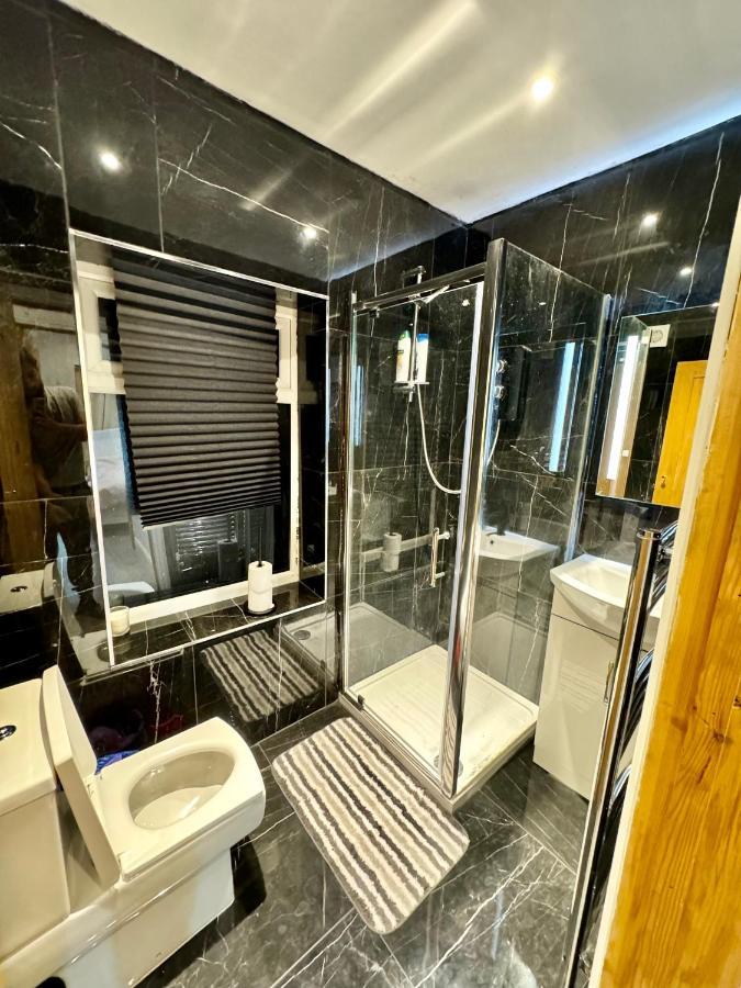 1 Bed With Kitchenette And Bathroom 牛津 外观 照片